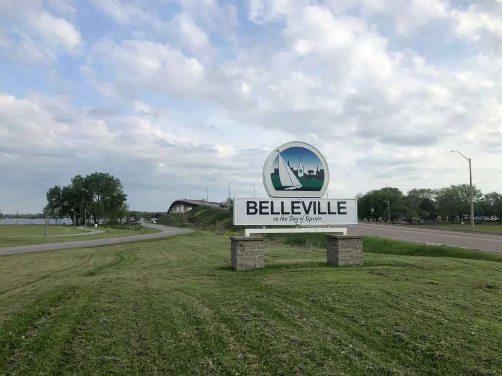Belleville Ontario - wet basement foundation and crack repair