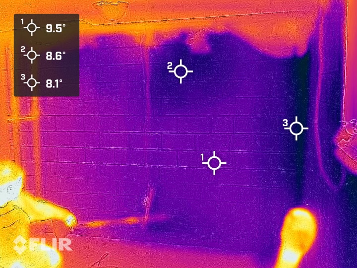 Thermal imaging to find where water is leaking in 3